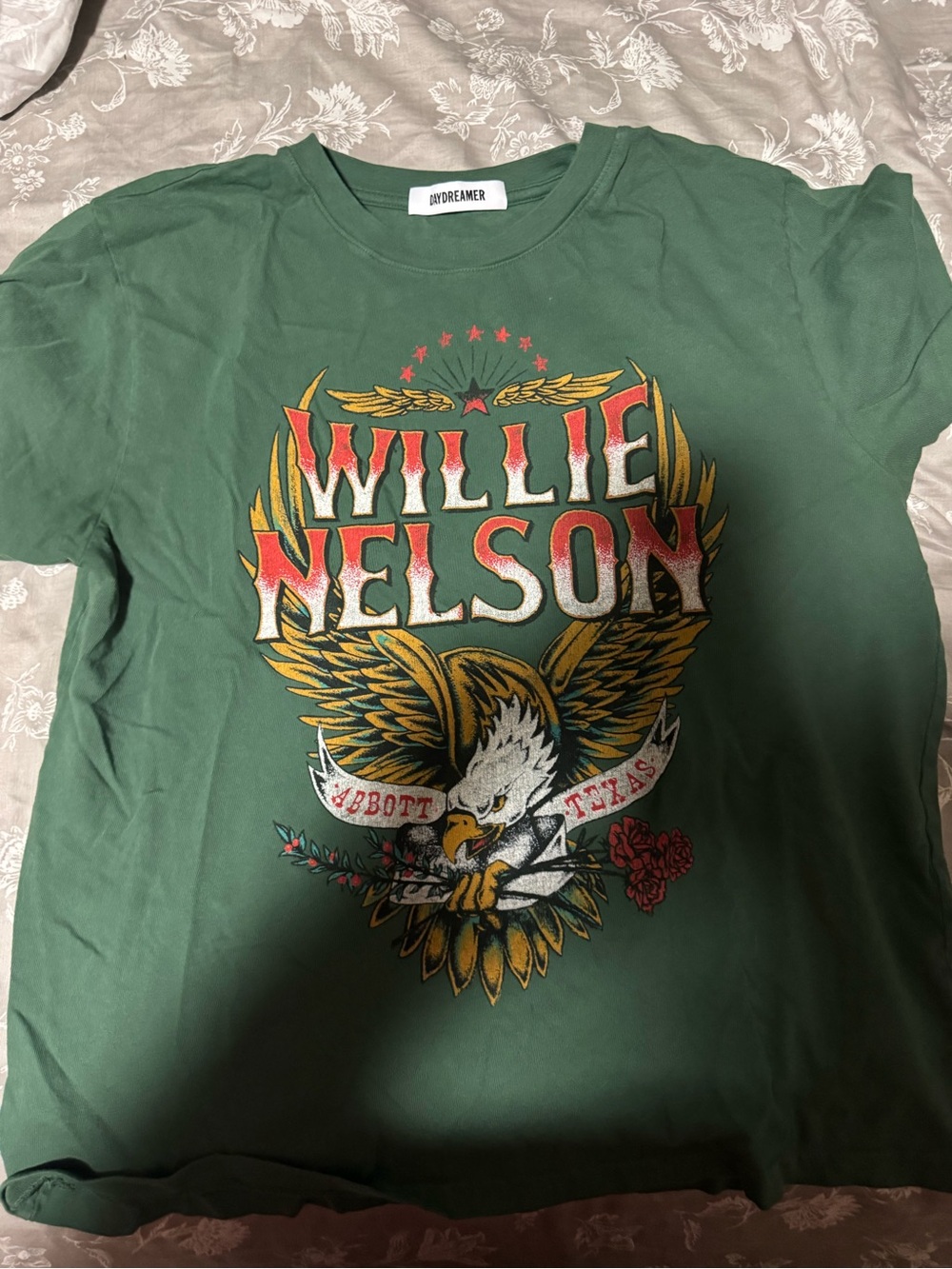 Daydreamer Willie Nelson Green Graphic Tee
